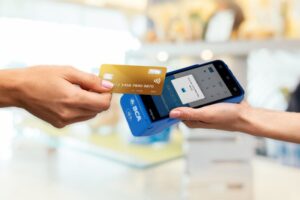 Mesin EDC, Pilihan Aman untuk Transaksi di Restoran